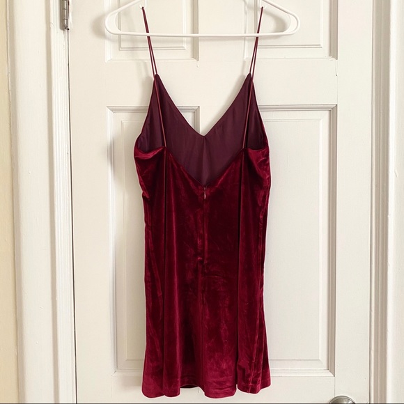 Velvet mini dress - Picture 2 of 3